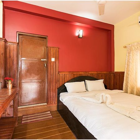 Hotel Nature Heritage Chitwan Luaran gambar